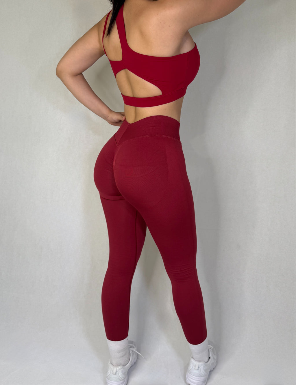v-waist leggings