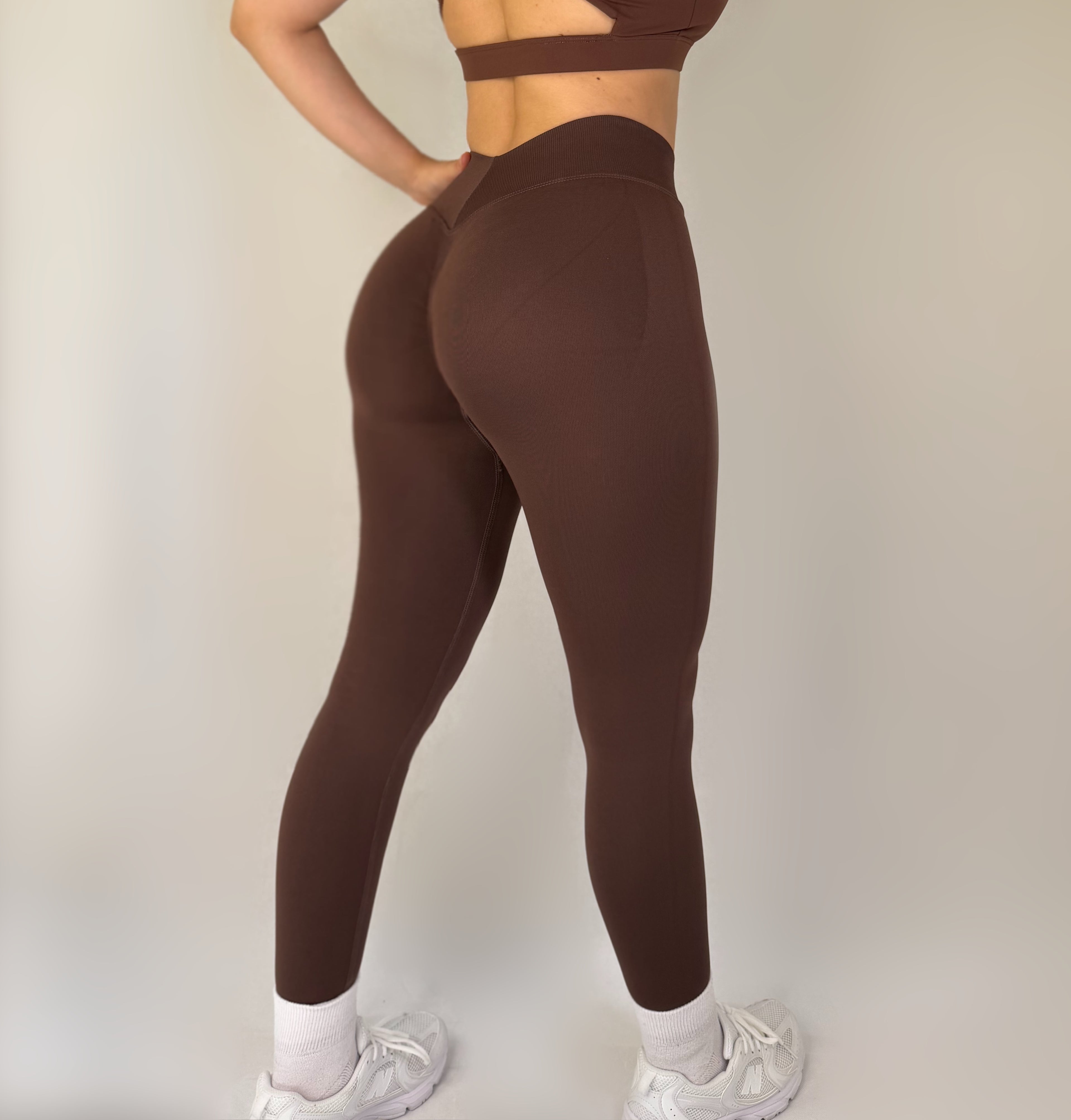 v-waist leggings